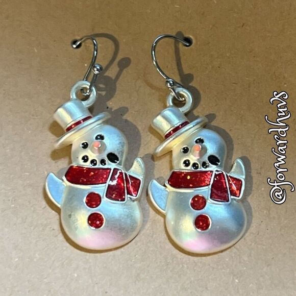Bundle Sale 3 for $15 | Silver Tone Snowman Earrings – 1 Inch - Picture 1 of 7